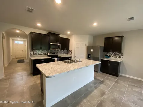 980 Degroodt Road SW Palm Bay FL 32908