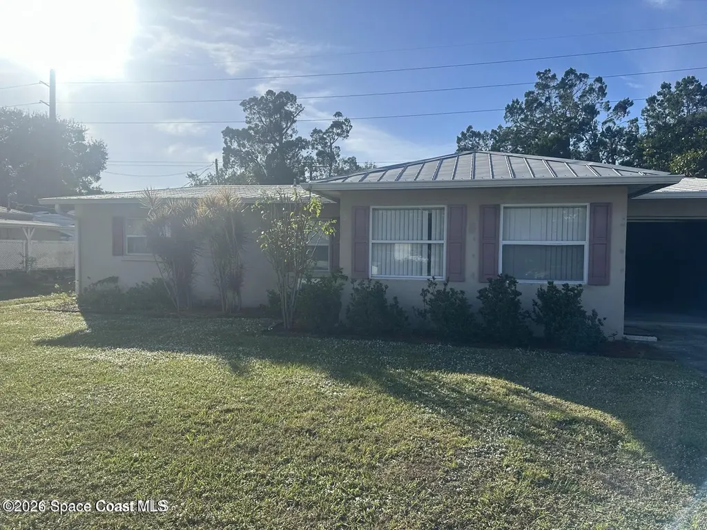 9852 Honeysuckle Drive Micco FL 32976