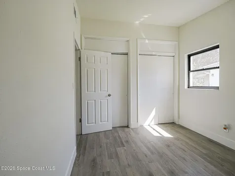 734 5th Place SW Vero Beach FL 32962