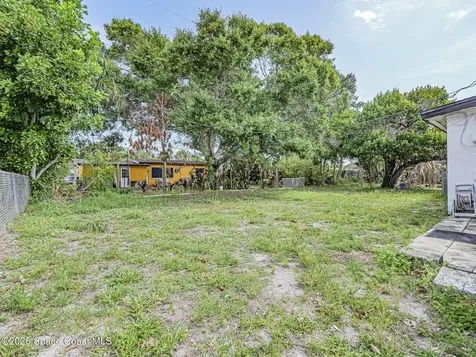 734 5th Place SW Vero Beach FL 32962