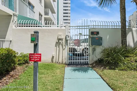 2727 N Atlantic Avenue Daytona Beach FL 32118