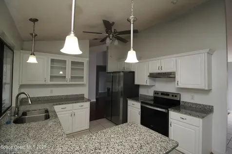 1009 Fairplay Avenue NW Palm Bay FL 32907