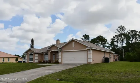 995 Black Coral Avenue NW Palm Bay FL 32907