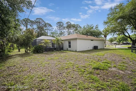 599 Fiji Court NW Palm Bay FL 32907