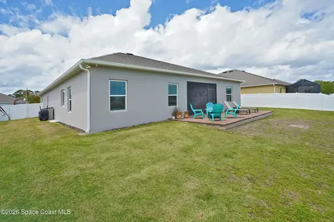 4823 Shannock Avenue Merritt Island FL 32953