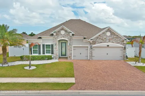 4823 Shannock Avenue Merritt Island FL 32953
