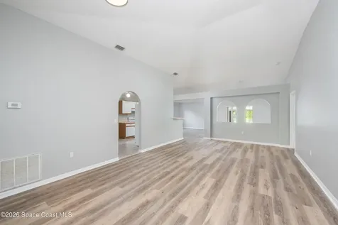 1563 Vista Lake Circle Melbourne FL 32904
