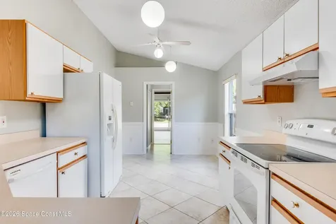 1563 Vista Lake Circle Melbourne FL 32904