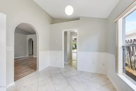 1563 Vista Lake Circle Melbourne FL 32904