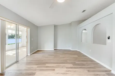 1563 Vista Lake Circle Melbourne FL 32904