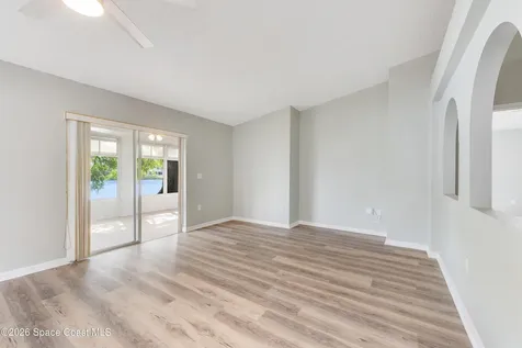 1563 Vista Lake Circle Melbourne FL 32904
