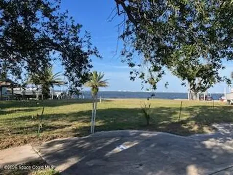 1770 S Shelter Trail Merritt Island FL 32952