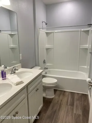 8231 Laguna Circle Micco FL 32976