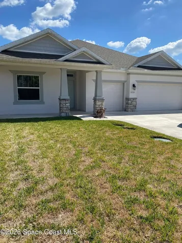 8231 Laguna Circle Micco FL 32976