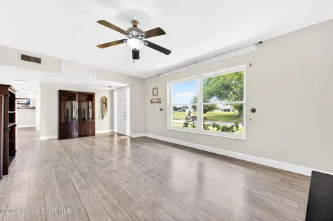 713 NE James Circle NE Palm Bay FL 32905