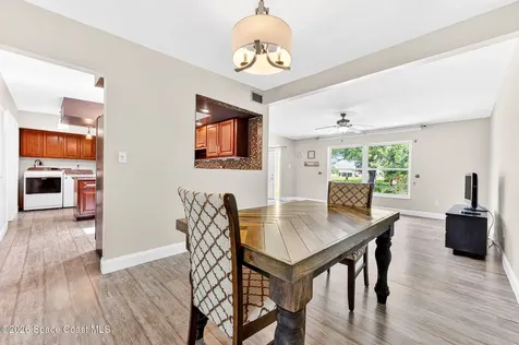 713 NE James Circle NE Palm Bay FL 32905