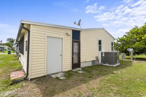 624 Wedelia Drive Barefoot Bay FL 32976
