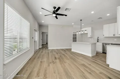 1364 Palmer Court Cocoa Beach FL 32931