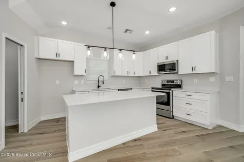 1364 Palmer Court Cocoa Beach FL 32931