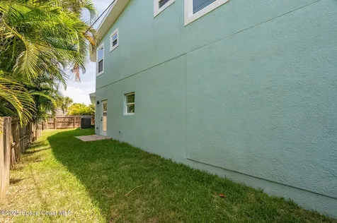 1364 Palmer Court Cocoa Beach FL 32931