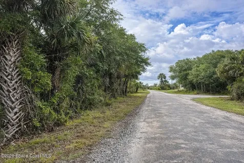 2041 Day Avenue SW Palm Bay FL 32908