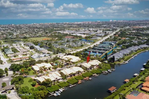 521 Island Court Indian Harbour Beach FL 32937