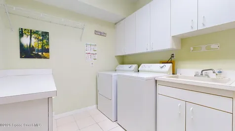521 Island Court Indian Harbour Beach FL 32937