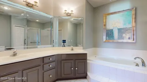 521 Island Court Indian Harbour Beach FL 32937
