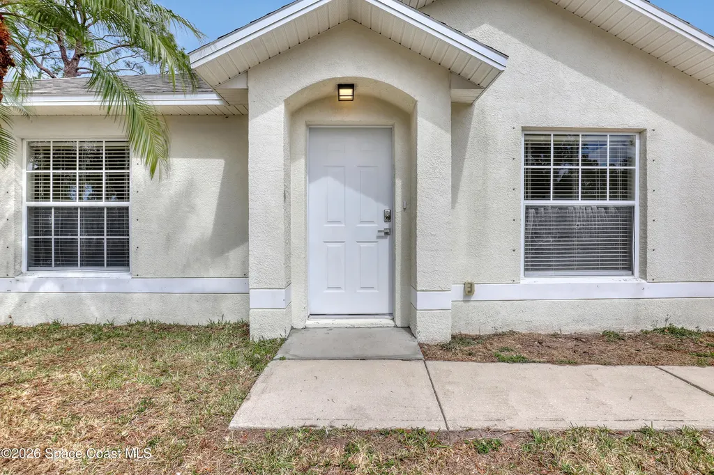 1561 Sandusky Street SE Palm Bay FL 32909