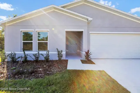 511 Scenic Road SW Palm Bay FL 32908