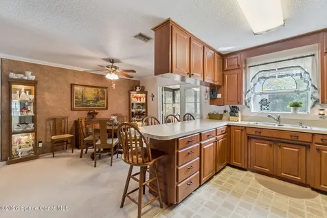 150 State Road 46 Geneva FL 32732