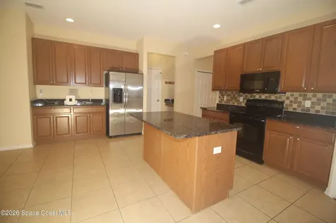 2803 Moonstone Bend Kissimmee FL 34758
