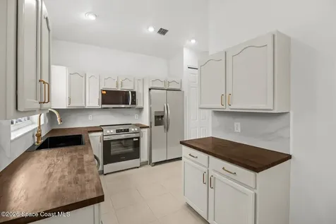 8406 Mulligan Circle Port St. Lucie FL 34986