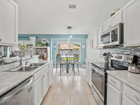 1670 Barnes Avenue NW Palm Bay FL 32907