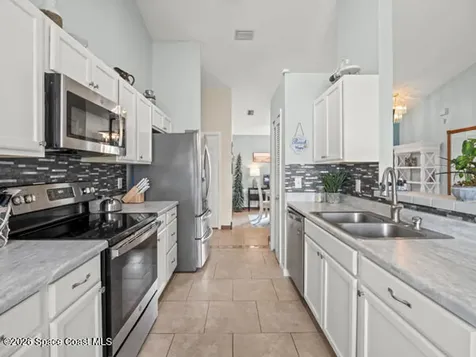 1670 Barnes Avenue NW Palm Bay FL 32907