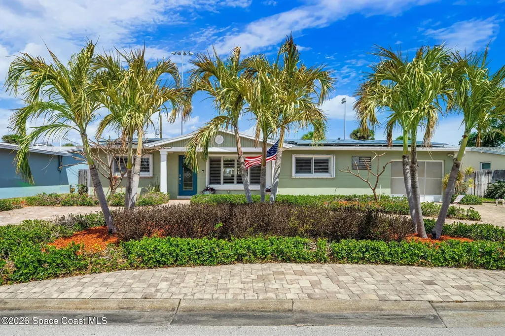 121 Algonquin Terrace Indian Harbour Beach FL 32937
