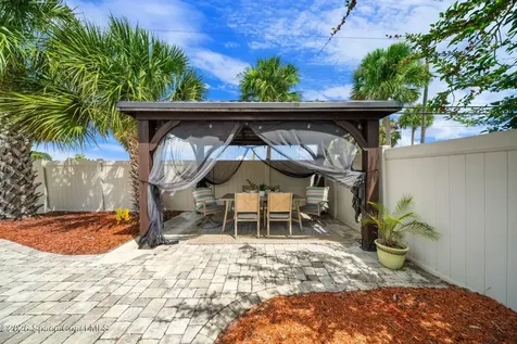 121 Algonquin Terrace Indian Harbour Beach FL 32937