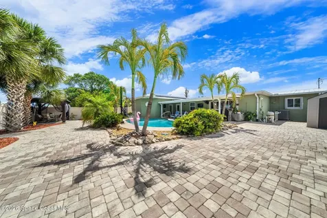 121 Algonquin Terrace Indian Harbour Beach FL 32937