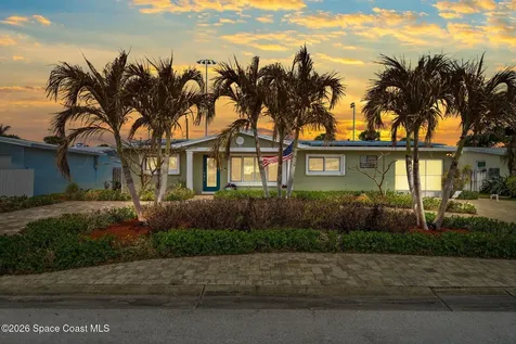 121 Algonquin Terrace Indian Harbour Beach FL 32937