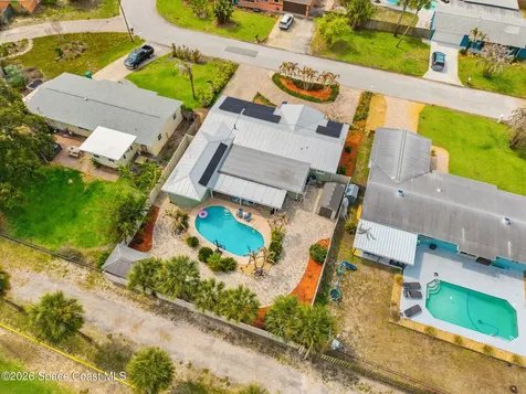 121 Algonquin Terrace Indian Harbour Beach FL 32937