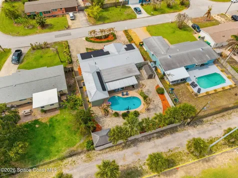 121 Algonquin Terrace Indian Harbour Beach FL 32937