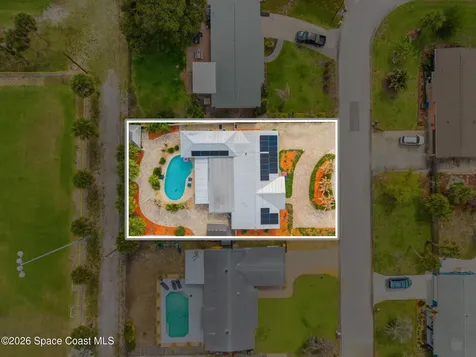 121 Algonquin Terrace Indian Harbour Beach FL 32937