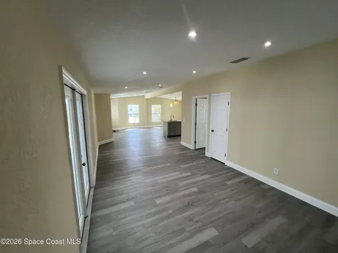 1213 Iriquois Drive Barefoot Bay FL 32976
