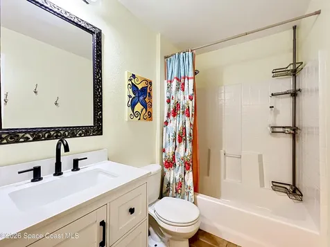 2085 Bayhill Drive Melbourne FL 32940