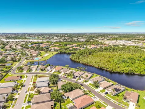 2085 Bayhill Drive Melbourne FL 32940
