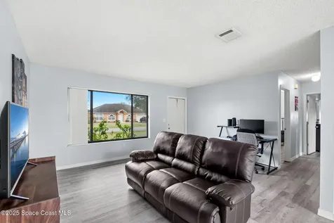 268 Melba Avenue NW Palm Bay FL 32907