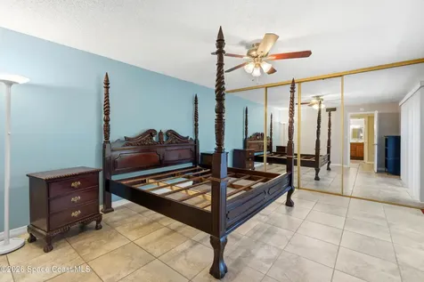 1713 Vista Oaks Circle NE Palm Bay FL 32905