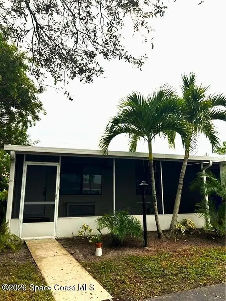441 7th Place Vero Beach FL 32962