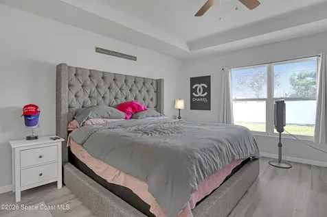 935 Hattaras Terrace SE Palm Bay FL 32909