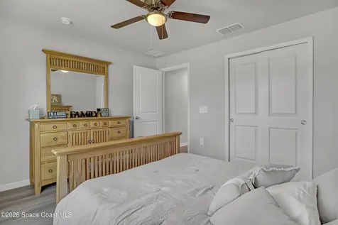 935 Hattaras Terrace SE Palm Bay FL 32909